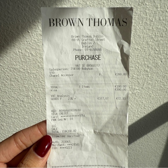 Authentic Chanel Classic Card Holder - Picture 10 of 10